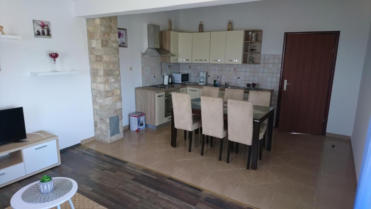 Apartman Vuleta Ražanac Esterno foto