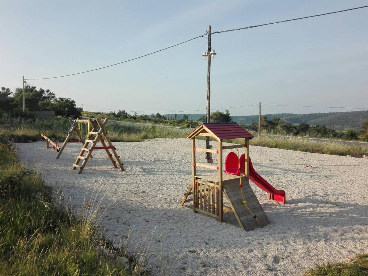 Apartman Vuleta Ražanac Esterno foto